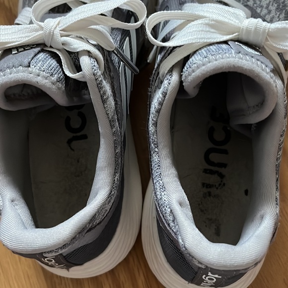 Gray and white adidas edge lux 3 bounce sneakers - Picture 7 of 7